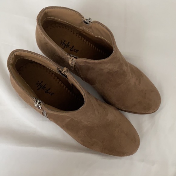 Boots brown leather wore only once - Picture 4 of 4